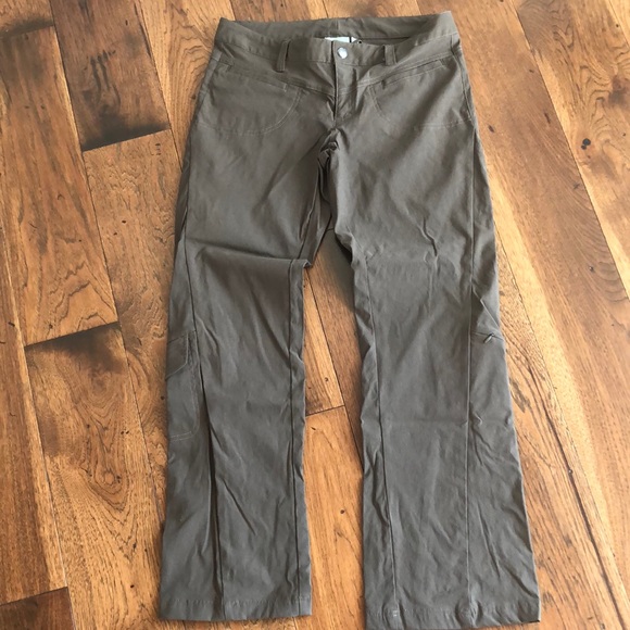 Athleta Pants - NWOT Grey-green Athleta pants